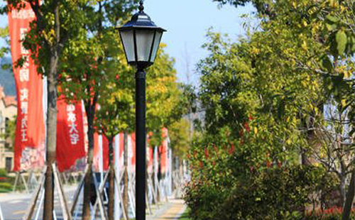 柯坪装庭院灯避坑指南：庭院路灯防雷接地要点