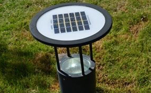 柯坪别墅庭院氛围营造：草坪灯选型与布光技巧