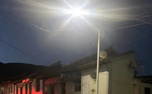 农村院子里最适合的柯坪太阳能路灯亮度与安装要点